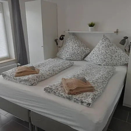 Am Binnenhafen Emden